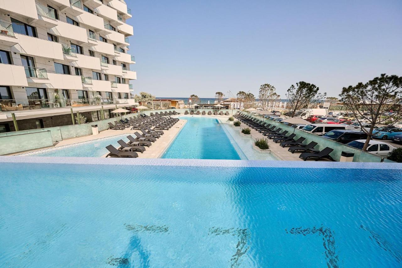 Newvision Apartment In Infinity Beach Resort - Parking Mamaia Exterior foto